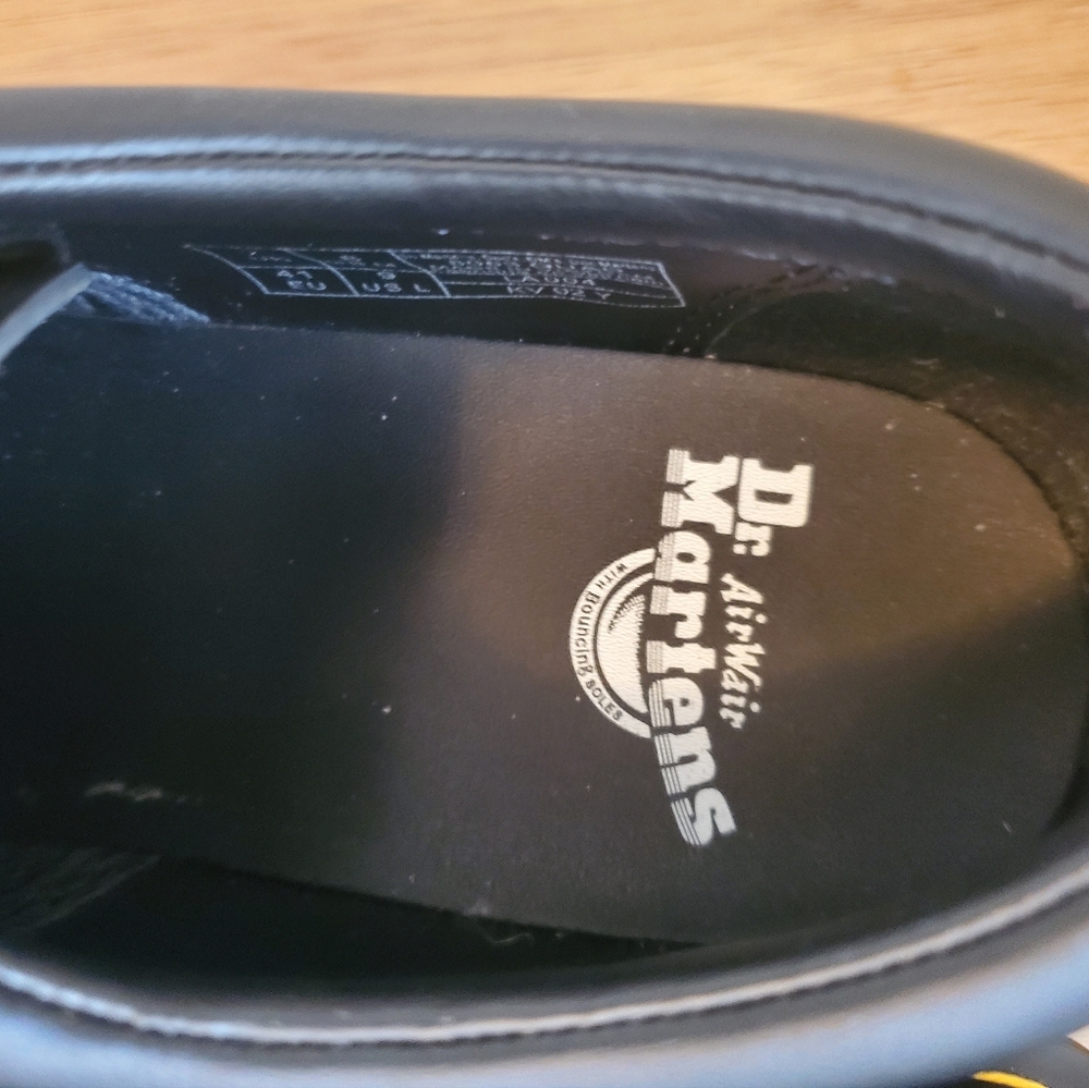 Like New!!!Dr Martens Quad Platform Casual/Work Mens Size 8 Ladies 9 - Picture 7 of 11